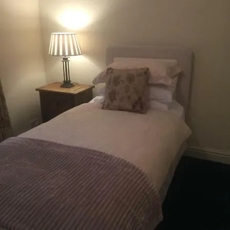 Number 6 Guest house *